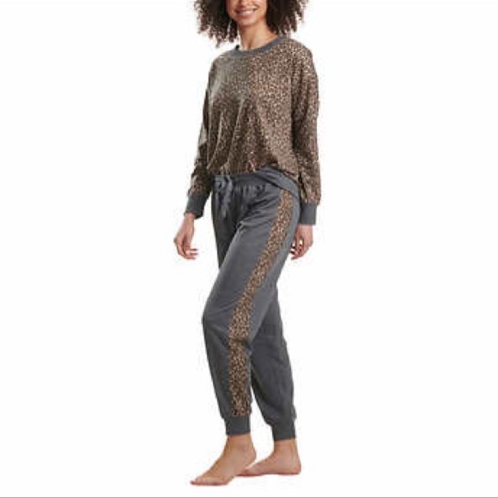 Anthropologie Splendid S Lively Leopard Gray PJ Lounge Crewneck & Jogger Set
